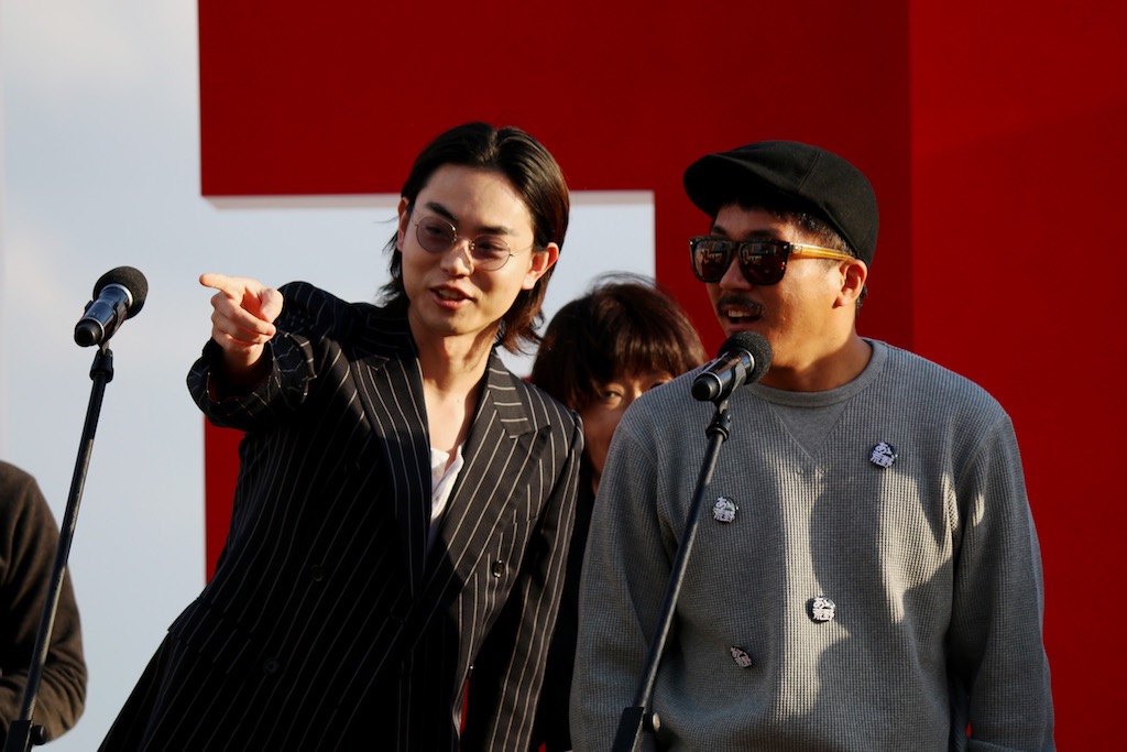 『あゝ、荒野』菅田将暉が2度目の釜山へ、ヤン・イクチュンは「みんなを笑わせる現場のアイドル」