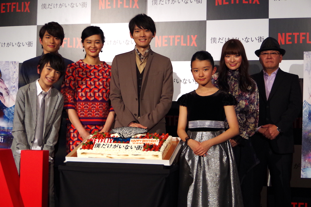 古川雄輝、サプライズ誕生日ケーキに満面の笑み！リバイバルしたいのはいつ？