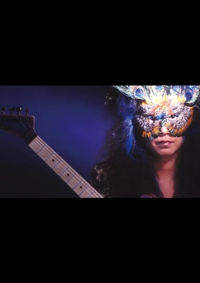 KUNI 語り継がれるマスク伝説 〜謎の日本人ギタリストの半生〜 ポスター
